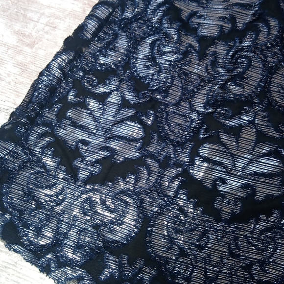 Painted Heart Chic Sparkly Lacey Patterned Lined Women's Skirt - Picture 16 of 16